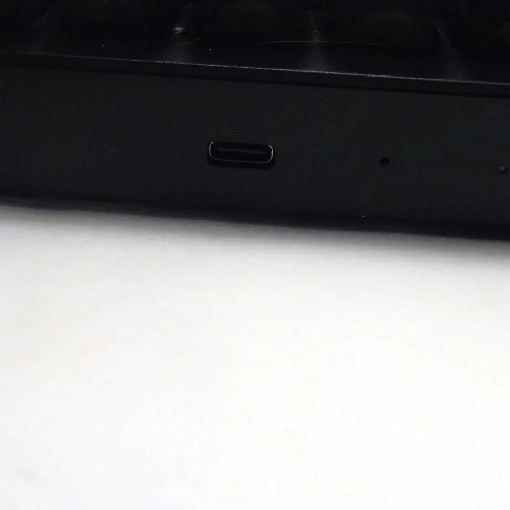 Razer RZ03-0389 Blackwidow V3 Mini Hyperspeed Keyboard Black missing usb dongle